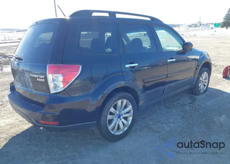 2011 Subaru Forester 2.5X Premium z USA, uszkodzony, nr VIN JF2SHADC3BH780948